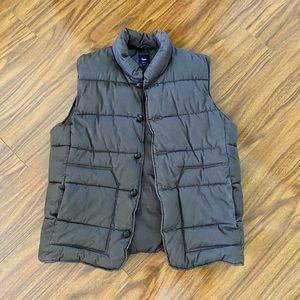 Gap puffer vest size L